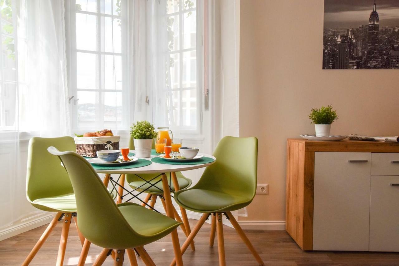 Christine Apartment Close To The Buda Castle Будапеща Екстериор снимка
